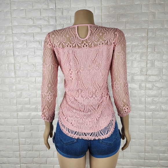 no boundaries medium baby pink lace blouse - Picture 4 of 7